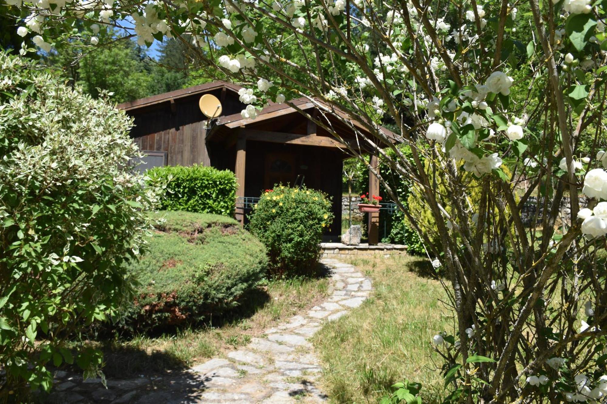 Les Chalets Du Roc Alzon Esterno foto